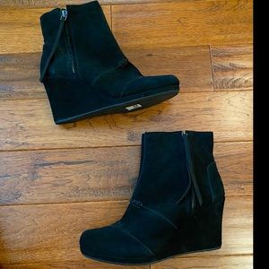 Toms Black Suede High Desert Wedge Booties